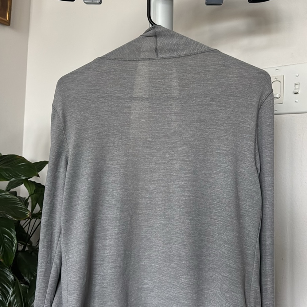 Patagonia Glorya Wrap Top/Blouse/Shirt Sz L Gray Long Sleeve - Picture 9 of 10